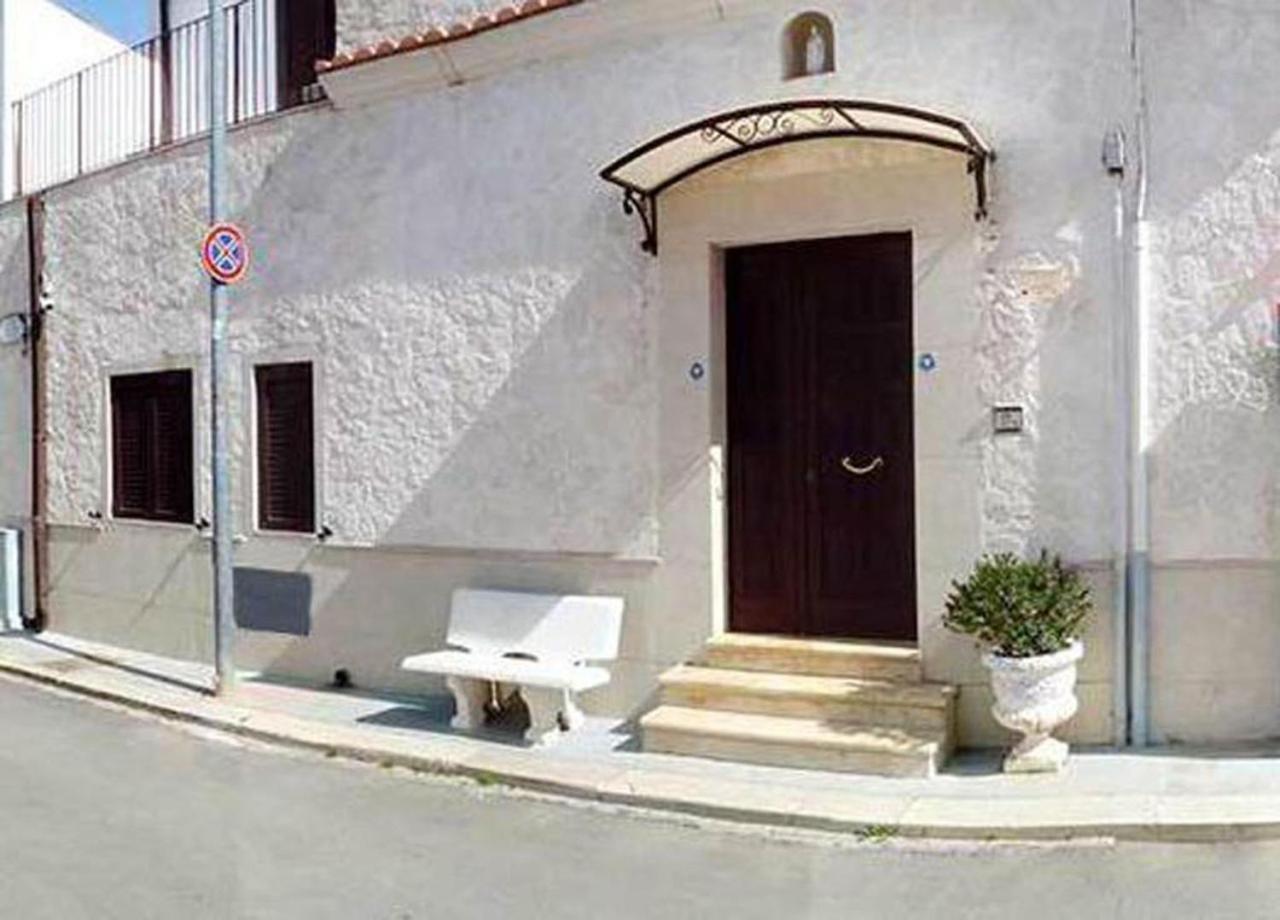 Il Giardino Di Niu Bed & Breakfast Palombaio Dış mekan fotoğraf